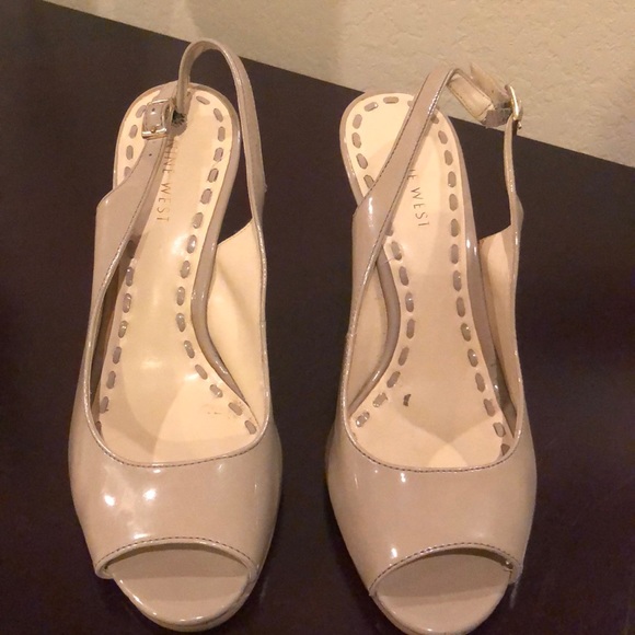 Nine West Patent wedges - Picture 1 of 3